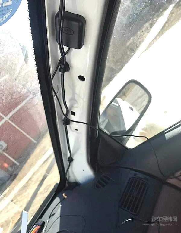 大牌车型频繁栽倒25%小偏置碰撞 为什么还是拿不出解决方案？