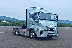 黃河H7 275kw 6X4 純電動(dòng)重卡牽引車 (中國(guó)重汽手自一體變速箱)(ZZ4257W444XF1HEV)60kwh