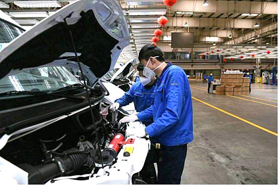 召必回 战必胜！江铃全力以赴赶制救护车驰援防疫一线