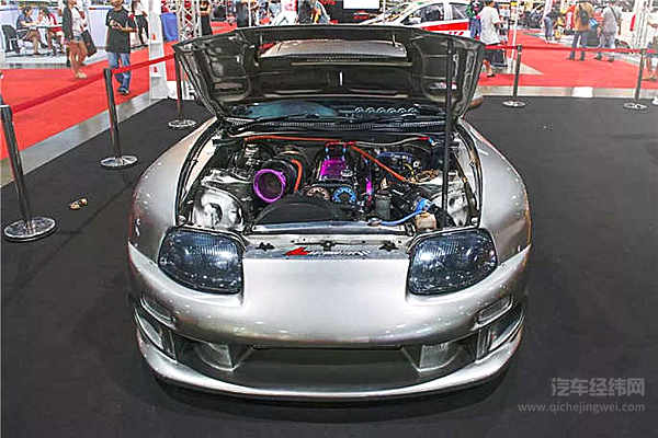 别不承认，区区东南亚就是比我们会玩车