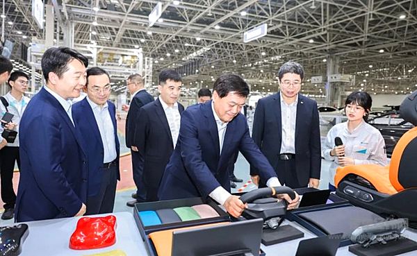 聚焦“汽车出海” 崔东树盛赞“链主”埃安