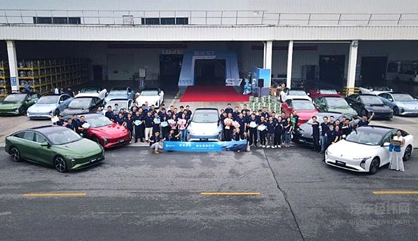 乘东风跃新程|交付！签单！捷报频传！