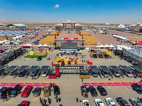 长城炮全性能家族征战阿拉善共享皮卡文化盛宴