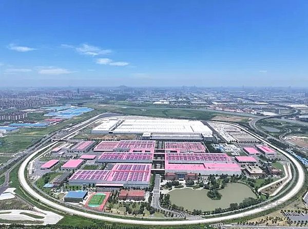 江汽集团荣获中国工业碳达峰“领跑者”荣誉称号