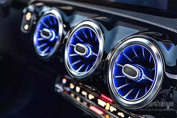 奔驰A长轴距版正式上市，“ AI赋能+加长”成竞争胜负手