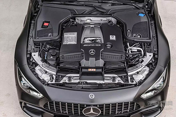 全新AMG GT四门跑车：我想开你去繁忙的CBD，然后去赛道挑战自己