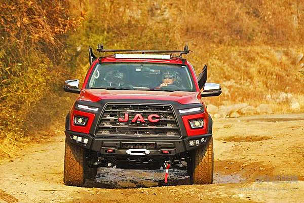 它来了 悍途携山猫打响万里征程第一枪