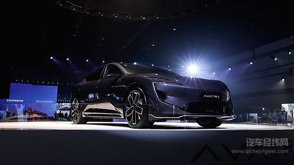 搭载华为三件套 智界S7和阿维塔12谁更强？