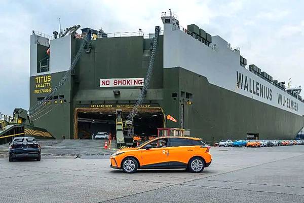 上汽MG “全球车”今日始发欧洲