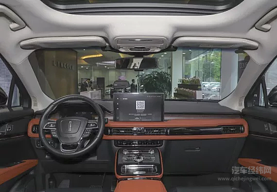 豪华中型SUV的代表车型！林肯航海家和沃尔沃XC60谁更强？