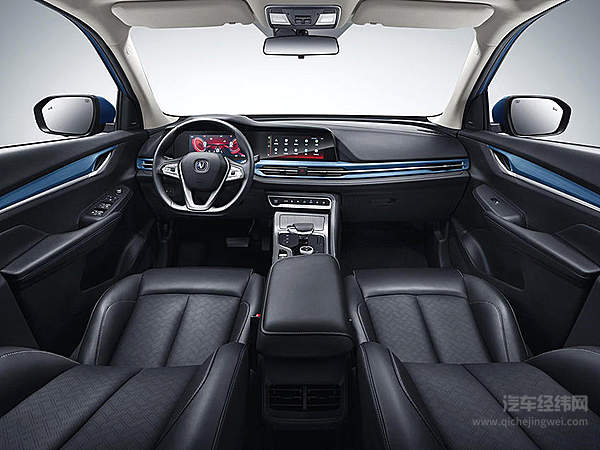 解决了电动车的“里程焦虑”后  长安新能源E-Rock玩起了年轻范儿  