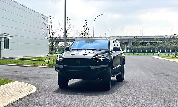 制造业高质量发展（汽车产业）调研行首站走进东风公司 开展座谈