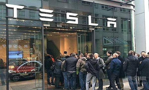 买车如同打榜 当一家“科技企业”成为饭圈爱豆之后