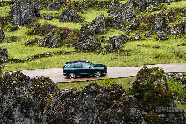 30万预算买SUV 昊铂HL与问界M7谁是性价比之选？