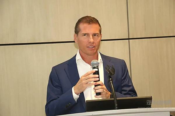 ATL汽车集团执行董事长Adam Stewart