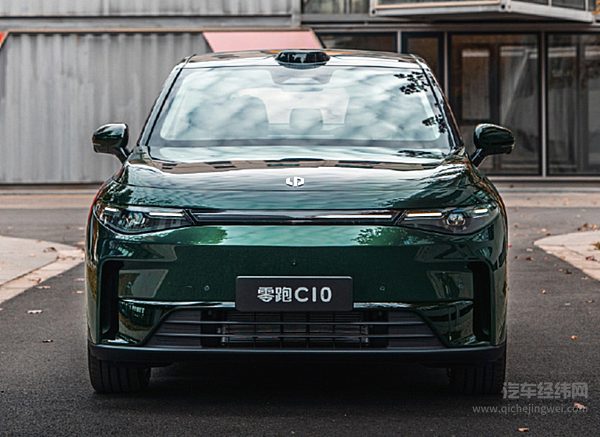 走性价比路线 零跑C10与小鹏G6谁更强？