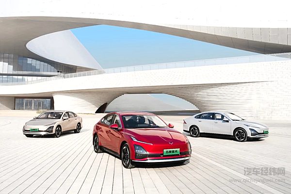 开年出行数据彰显硬核实力 购五菱星光限时享车险补贴！