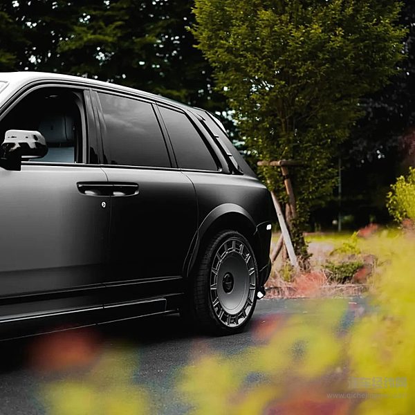 劳斯莱斯库里南MANSORY定制版