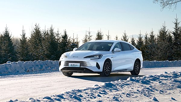 领克07 EM-P即将亮相 如何翻过海豹这座大山？