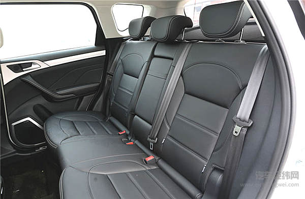 紧随潮流换黑标 哈弗H7秒变时尚达人！