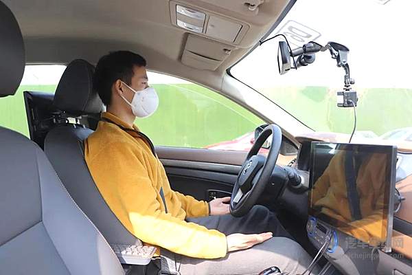 东风自动驾驶开放试乘体验！ 近距离感受全新的出行方式