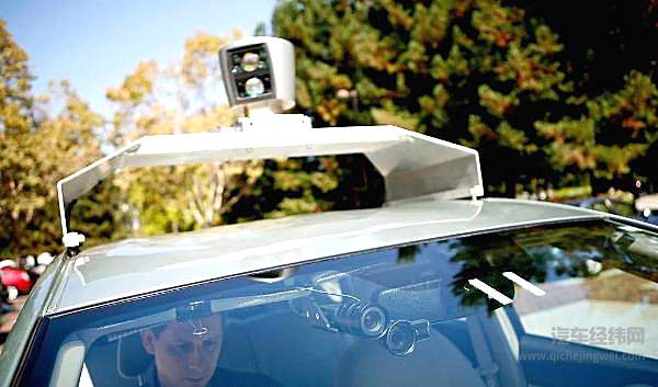 车内为现任 Waymo CTO Dmitri Dolgov