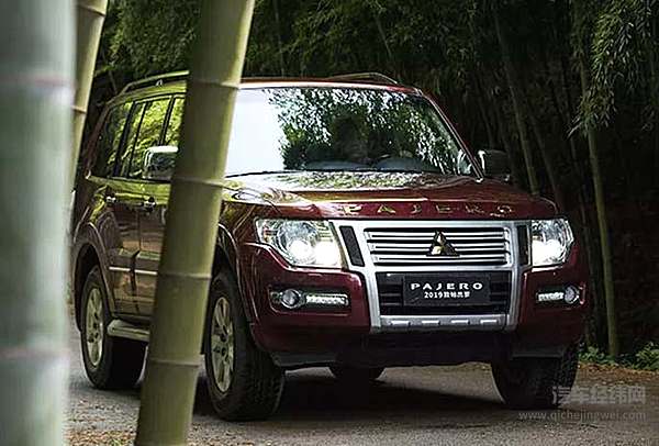 新款三菱帕杰罗上市，售价34.98-39.98万