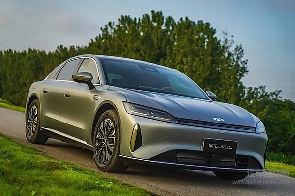 15万元预算选购家用轿车 银河星耀8与奇瑞风云A9L谁更合适？