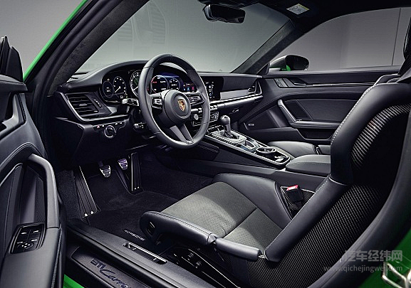 减重后跑进4秒 保时捷911 Carrera T代表的轻量化跑车前途如何？