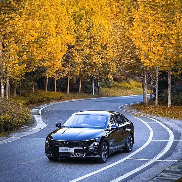 10万元就能买 五菱星光和启源A05谁更值？