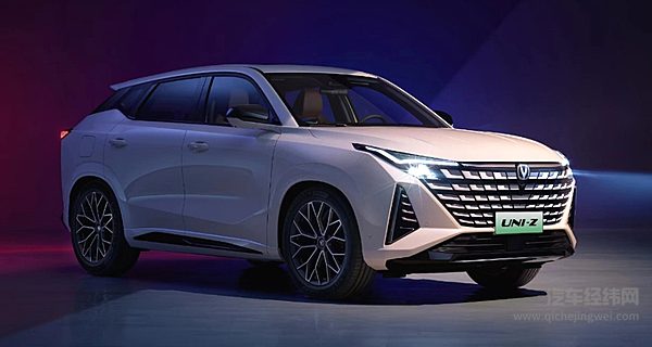 都是插混技术咖 长安UNI-Z与吉利星舰7该怎么选？