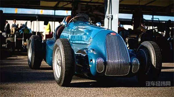 远古时期的布加迪，也有一部让人感到羞耻的赛车