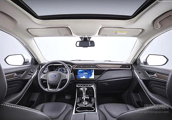 “渣渣辉”的塑料普通话 福特领界听得懂！