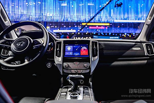 交车、上新两不误 两年20万台的长城炮速度燃爆成都车展