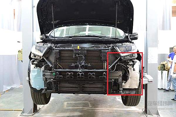 大牌车型频繁栽倒25%小偏置碰撞 为什么还是拿不出解决方案？