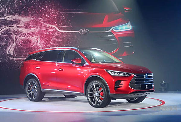 比亚迪全新一代唐在深圳首发亮相