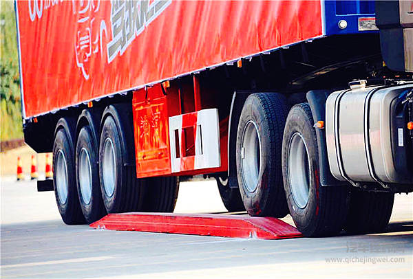 第2季冠军天龙哥赢天龙旗舰 东风为运输人群打造精神家园