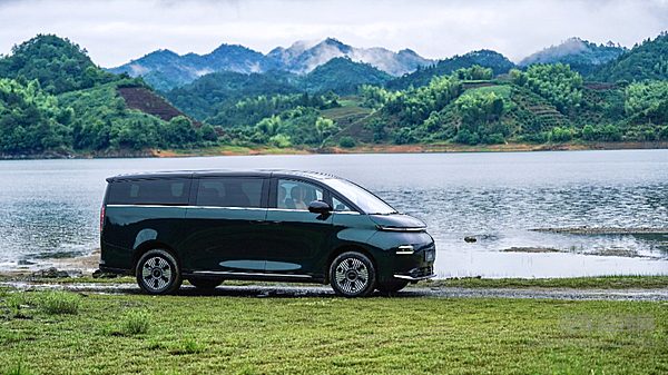 都是新物种 LEVC 380能否挑战小鹏X9？