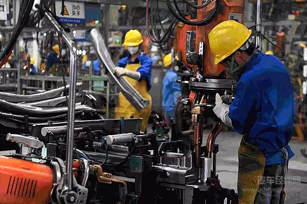 新冠疫情对车市影响显现 不足5%受访者接受线上购车