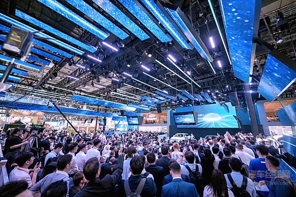 1000多位外宾空降奇瑞展台