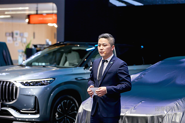 捷途汽车总经理助理、捷途汽车营销公司总经理张纯伟讲解旅行者C-DM