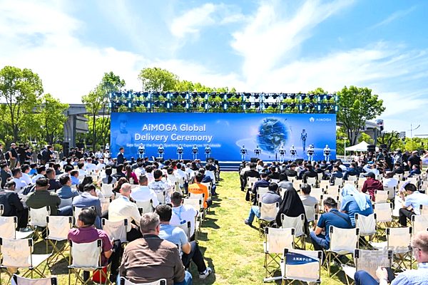 奇瑞墨甲机器人全球批量交付