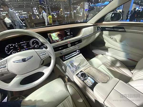 进博会里的小车展 有什么不一样的地方？