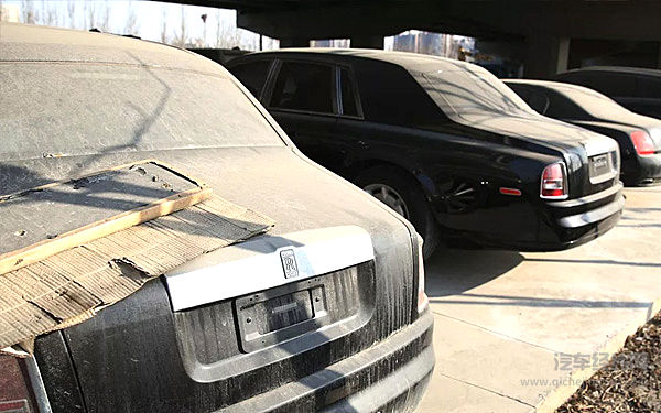 全世界都喜欢它，烂大街的白色车到底有什么好？