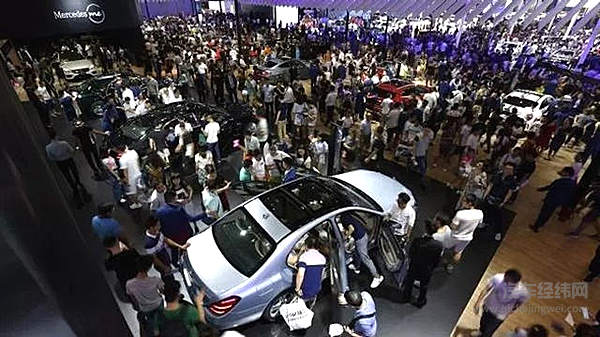 荣威MARVEL X值不值30万？