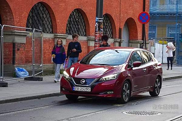 说好不造电动车的马自达 为什么也“真香”了？