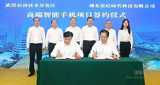 雷军与李书福必有一战 一场造车与造手机的双向奔赴