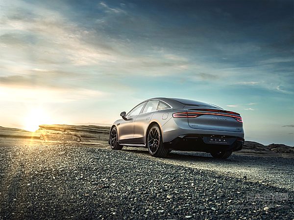 途灵智能底盘 华为用电控抗衡传统车企的机械