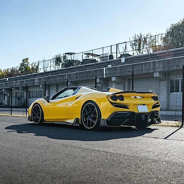 法拉利F8SpiderMANSORY定制版