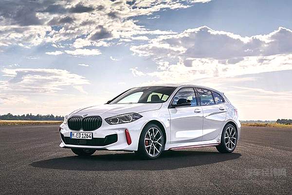 宝马128ti证明了前驱车的优势不仅是买菜